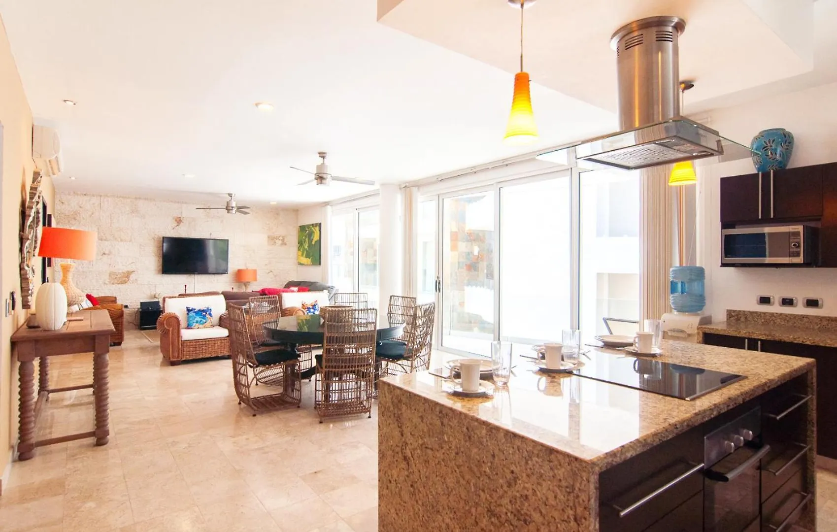 Exceptional Location Near Beach, Pool-View Balcony Playa del Carmen Ferienhaus