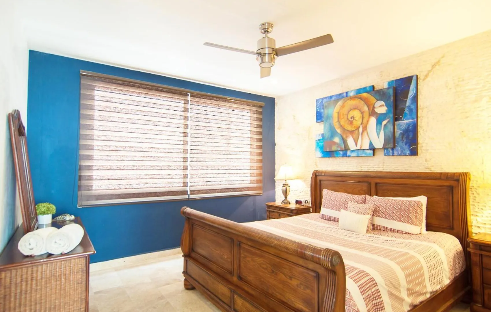 Exceptional Location Near Beach, Pool-View Balcony Плая-дель-Кармен 0*,  Мексика