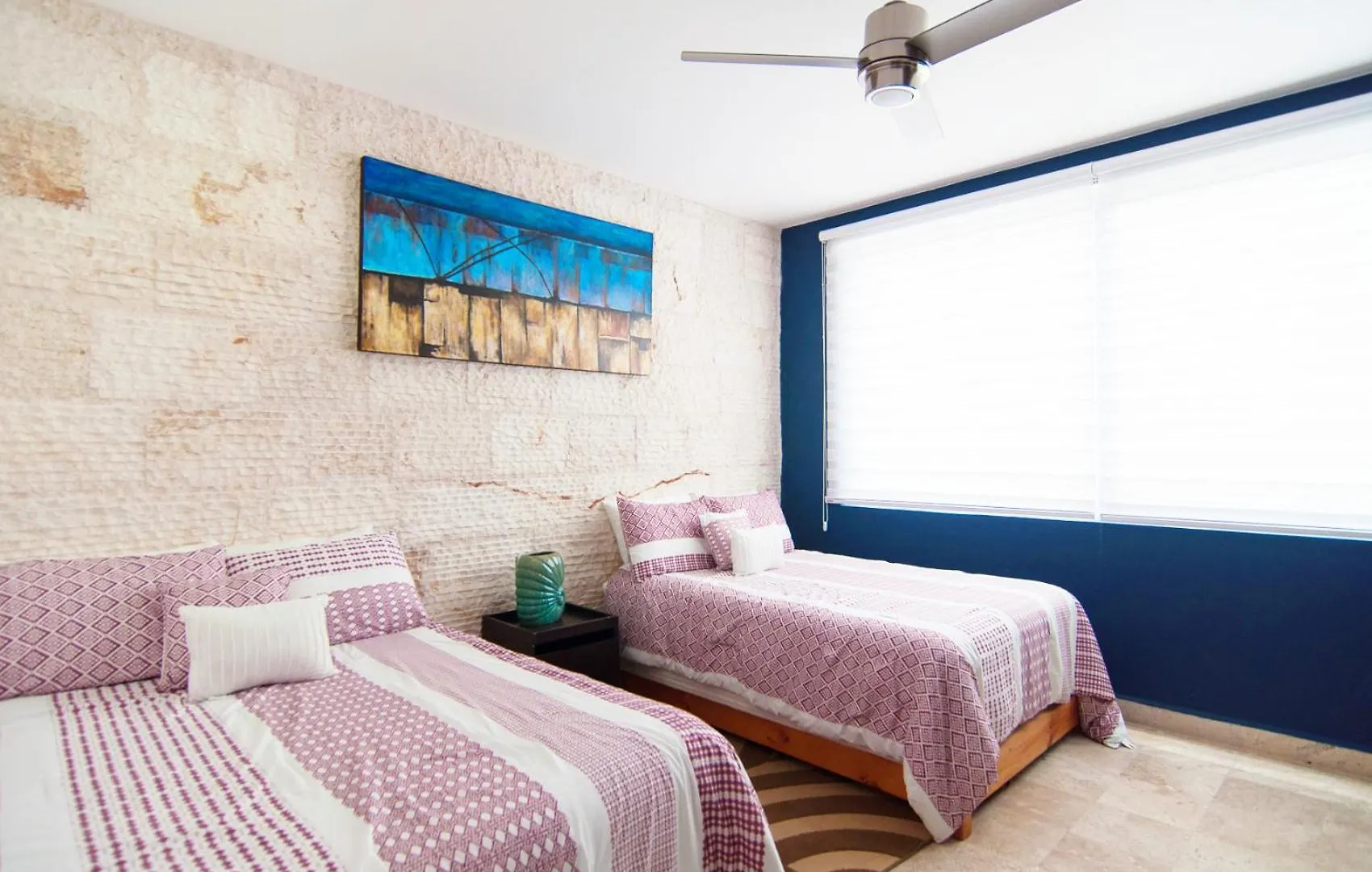 Exceptional Location Near Beach, Pool-View Balcony Плая-дель-Кармен