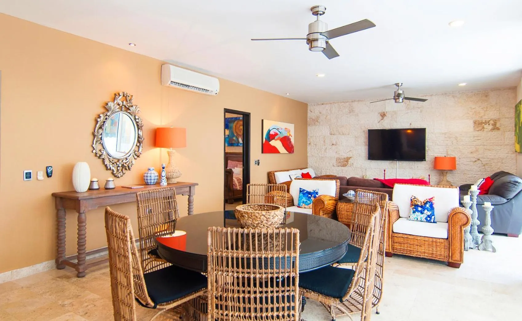 Exceptional Location Near Beach, Pool-View Balcony Плая-дель-Кармен